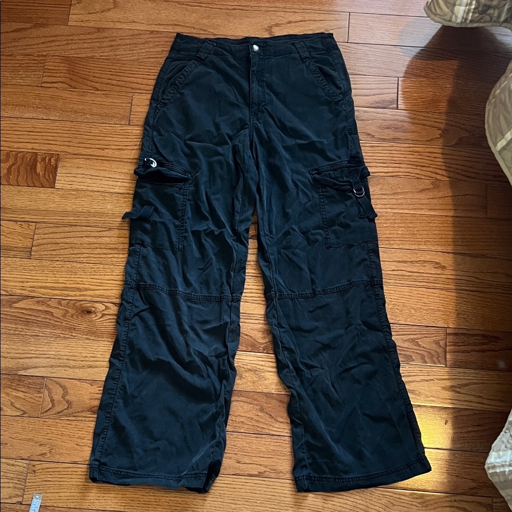 American Eagle Outfitters Black Cargo Pants